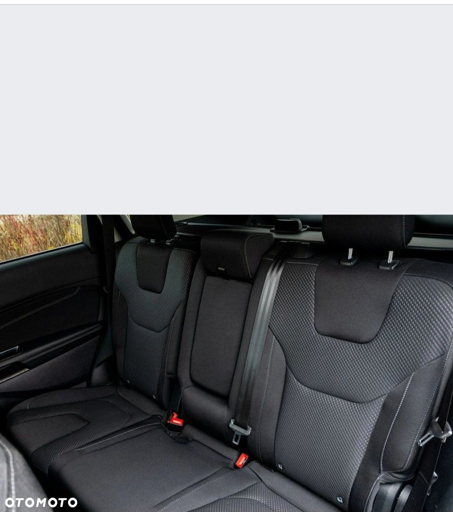 Ford Edge 2.0 EcoBlue Twin-Turbo 4WD Titanium - 35