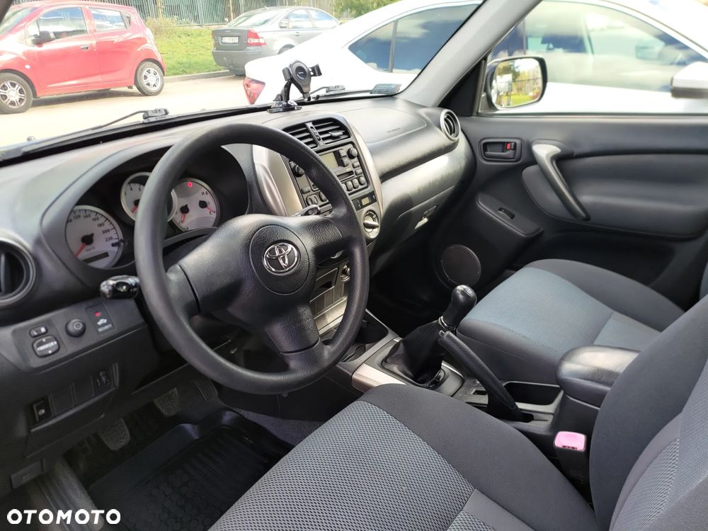 Toyota RAV4 1.8 VVT-i Luna 2WD - 3
