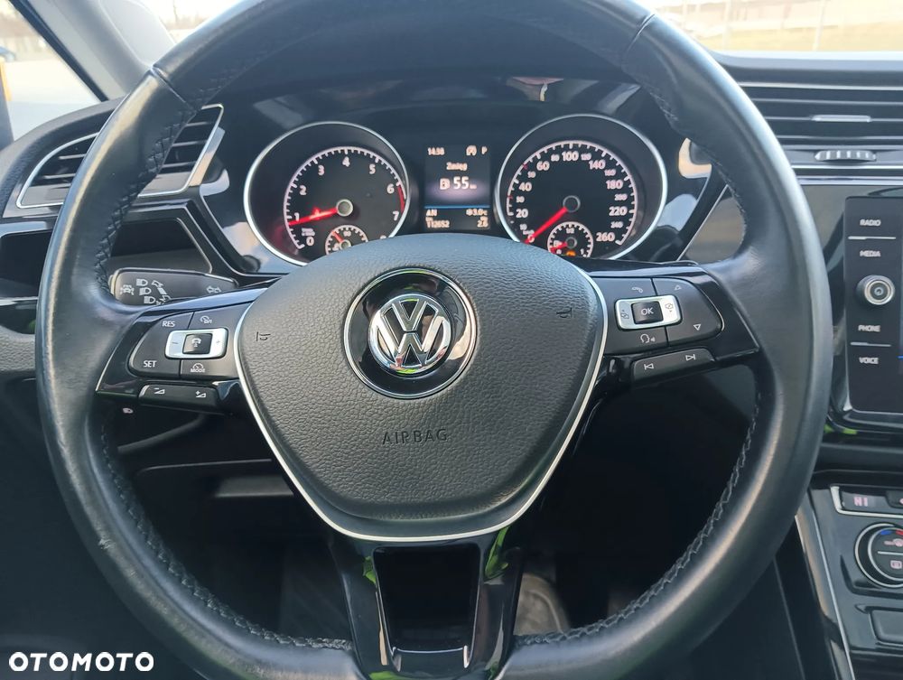 Volkswagen Touran 1.4 TSI (BlueMotion Technology) DSG Highline - 36