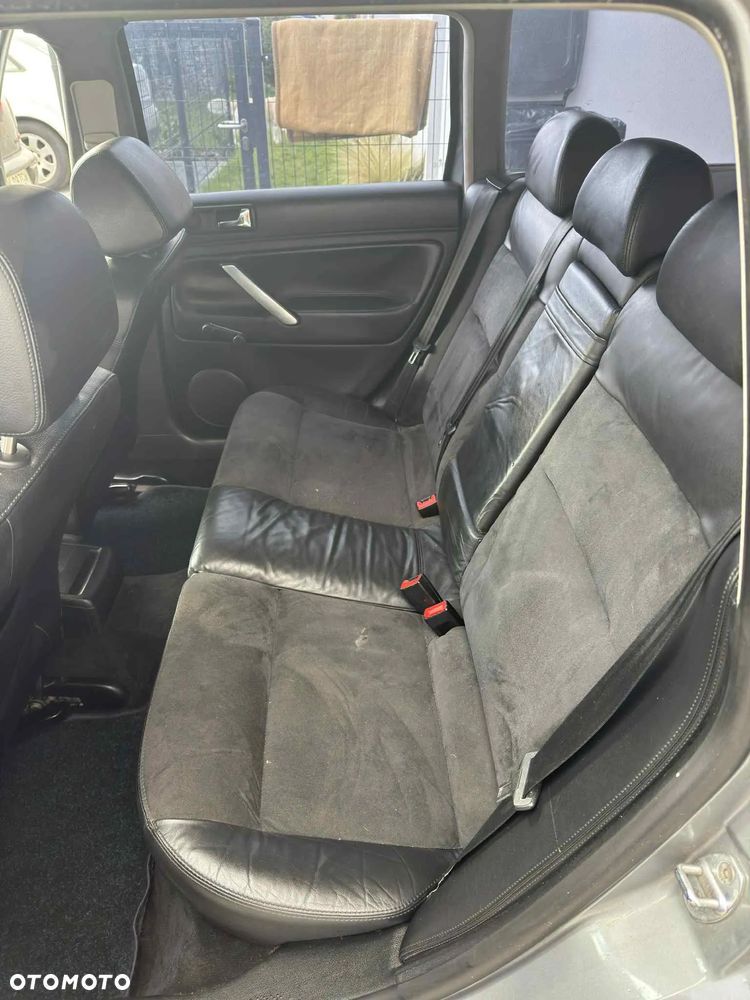 Volkswagen Passat 1.9 TDI Basis - 12