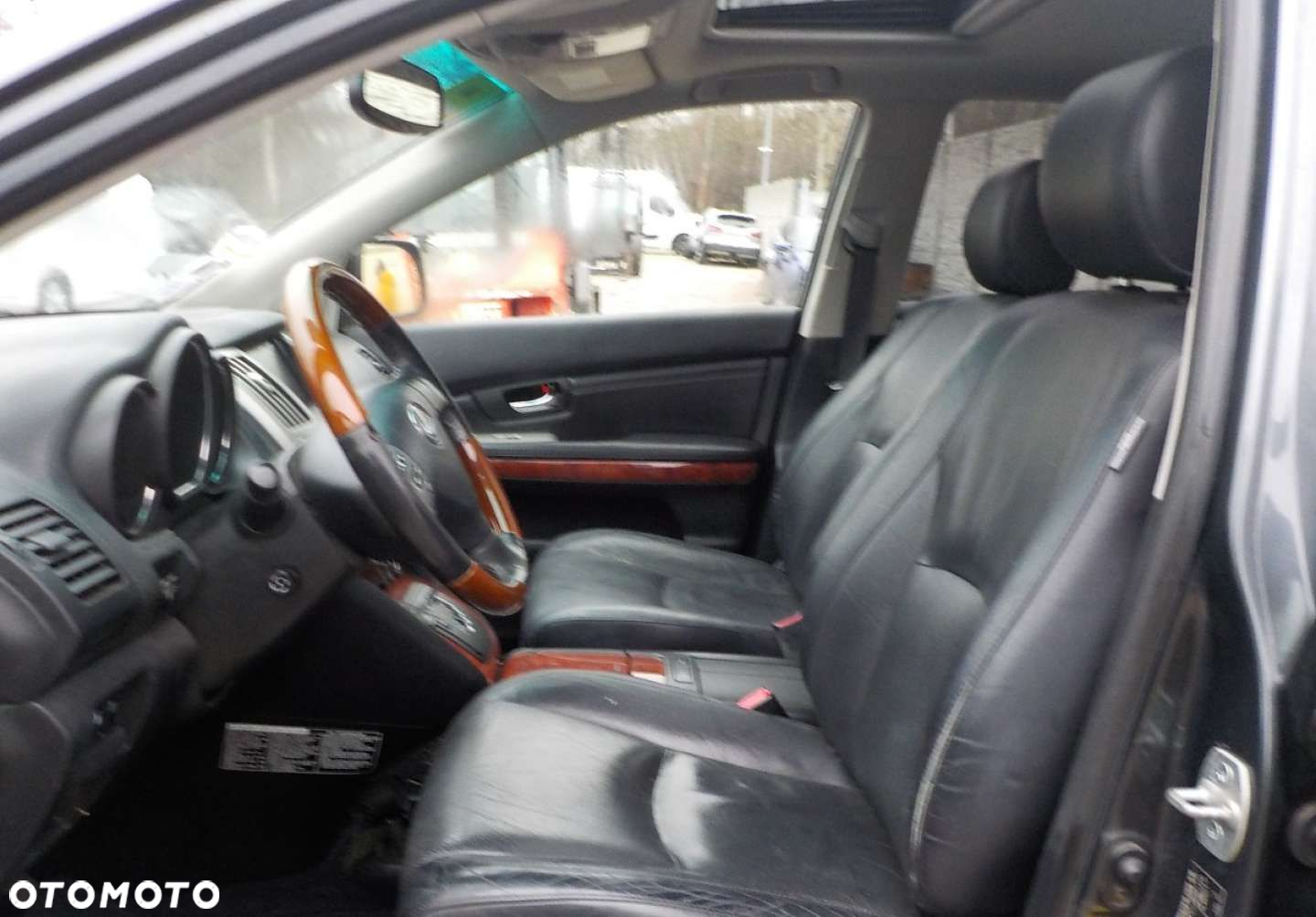 Lexus RX - 24