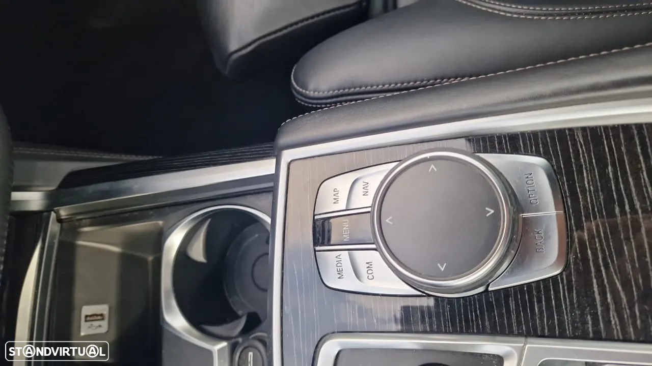 BMW 730 d xDrive Pack M - 26