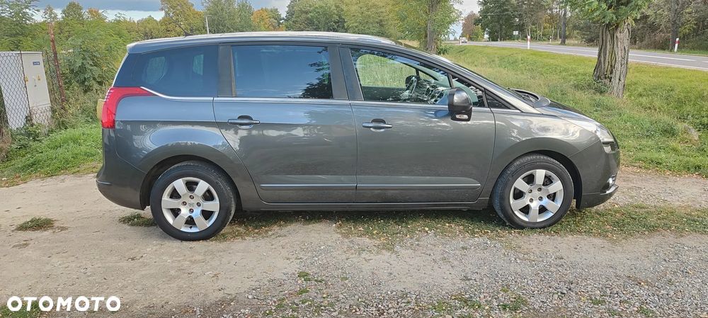 Peugeot 5008 2.0 HDi Allure 7os - 11