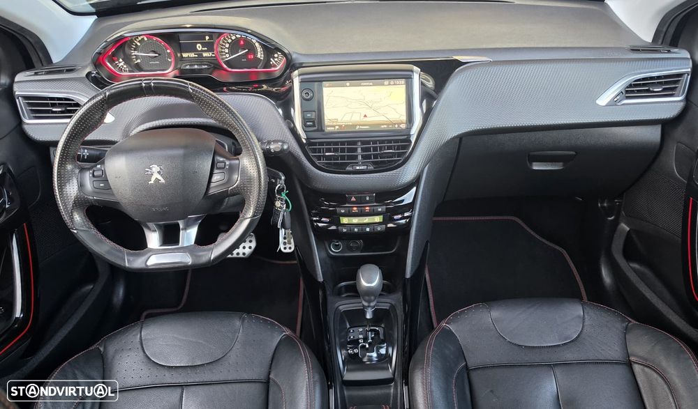 Peugeot 2008 1.2 PureTech GT Line EAT6 - 17