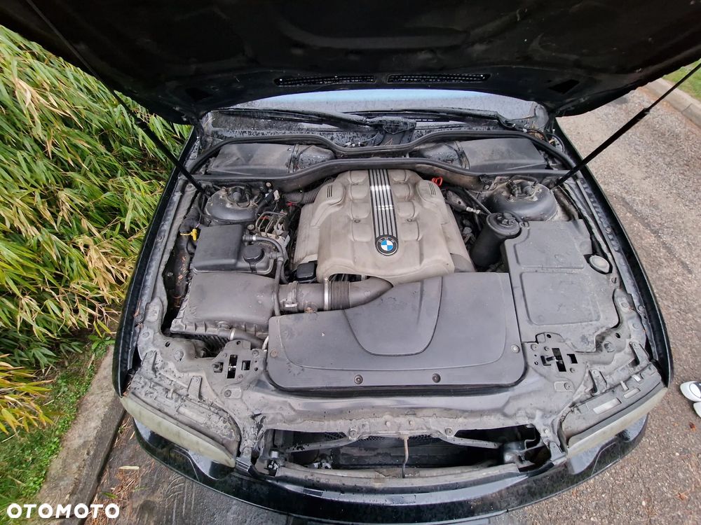 BMW Seria 7 745i - 4