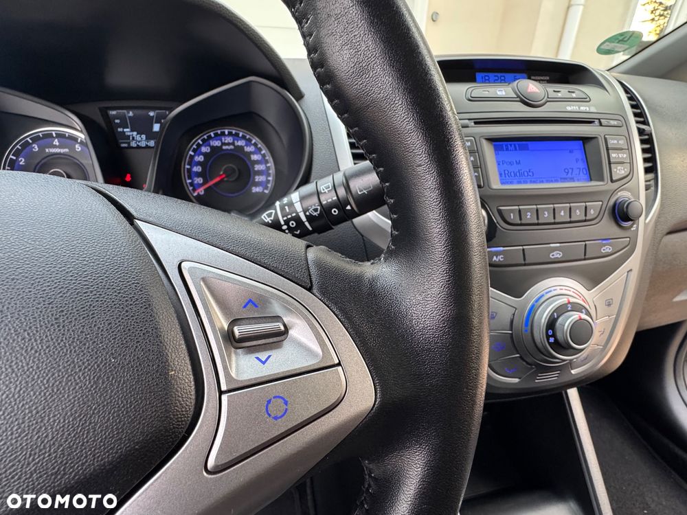 Hyundai ix20 - 25