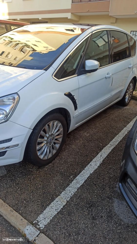 Ford S-Max 2.0 TDCi DPF Titanium - 11