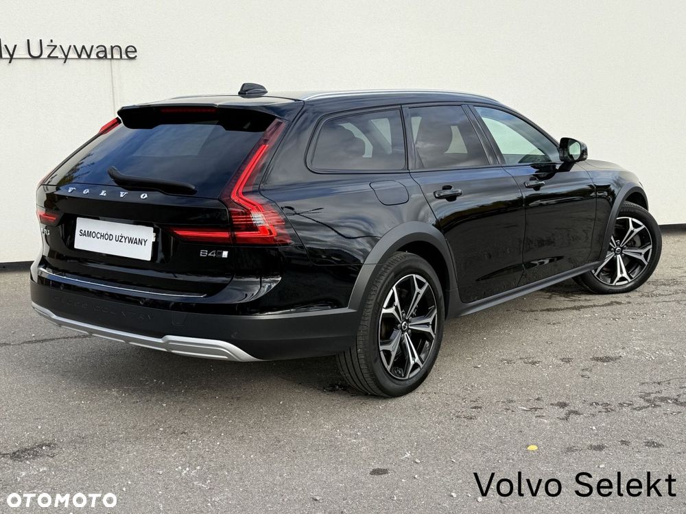 Volvo V90 Cross Country - 14