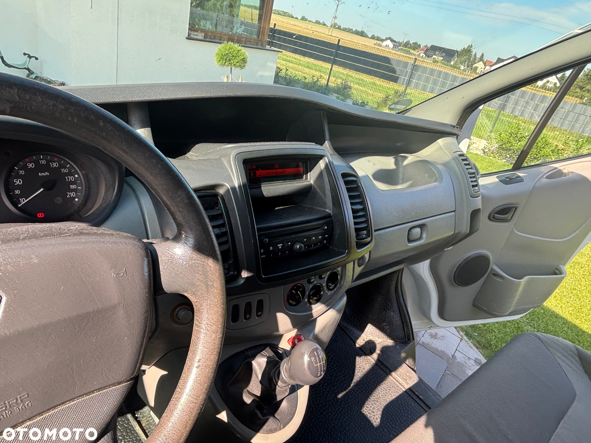 Renault Trafic 2.0 dCi 115 Combi L2H1 - 8
