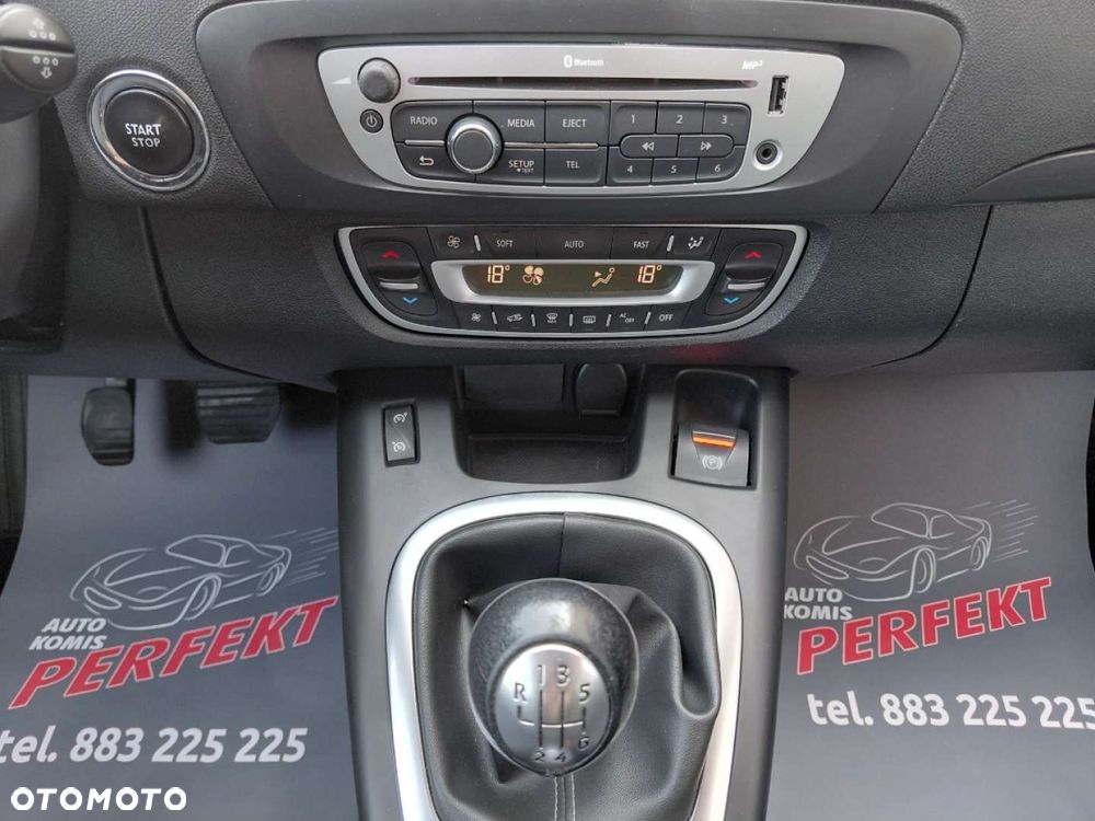 Renault Scenic - 25