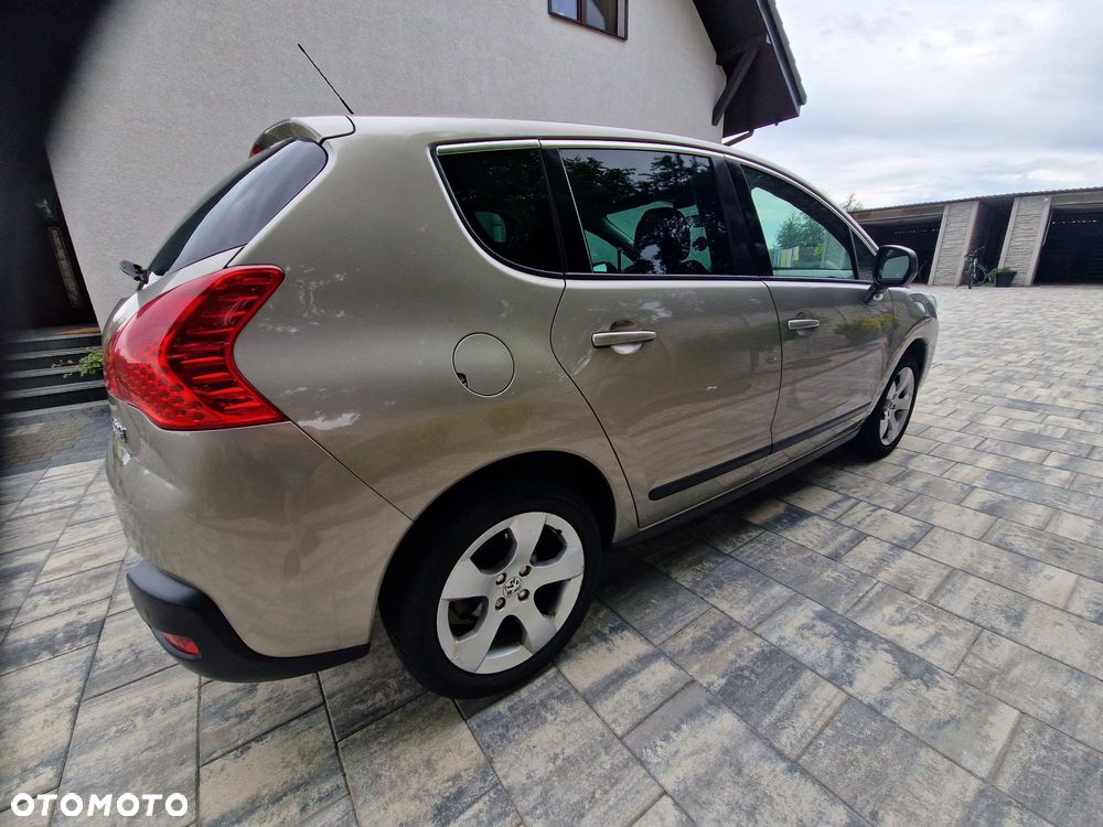 Peugeot 3008 1.6 Premium - 4