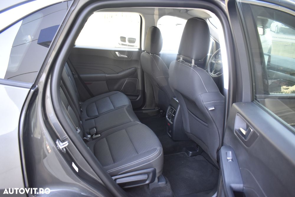 Ford Kuga - 39