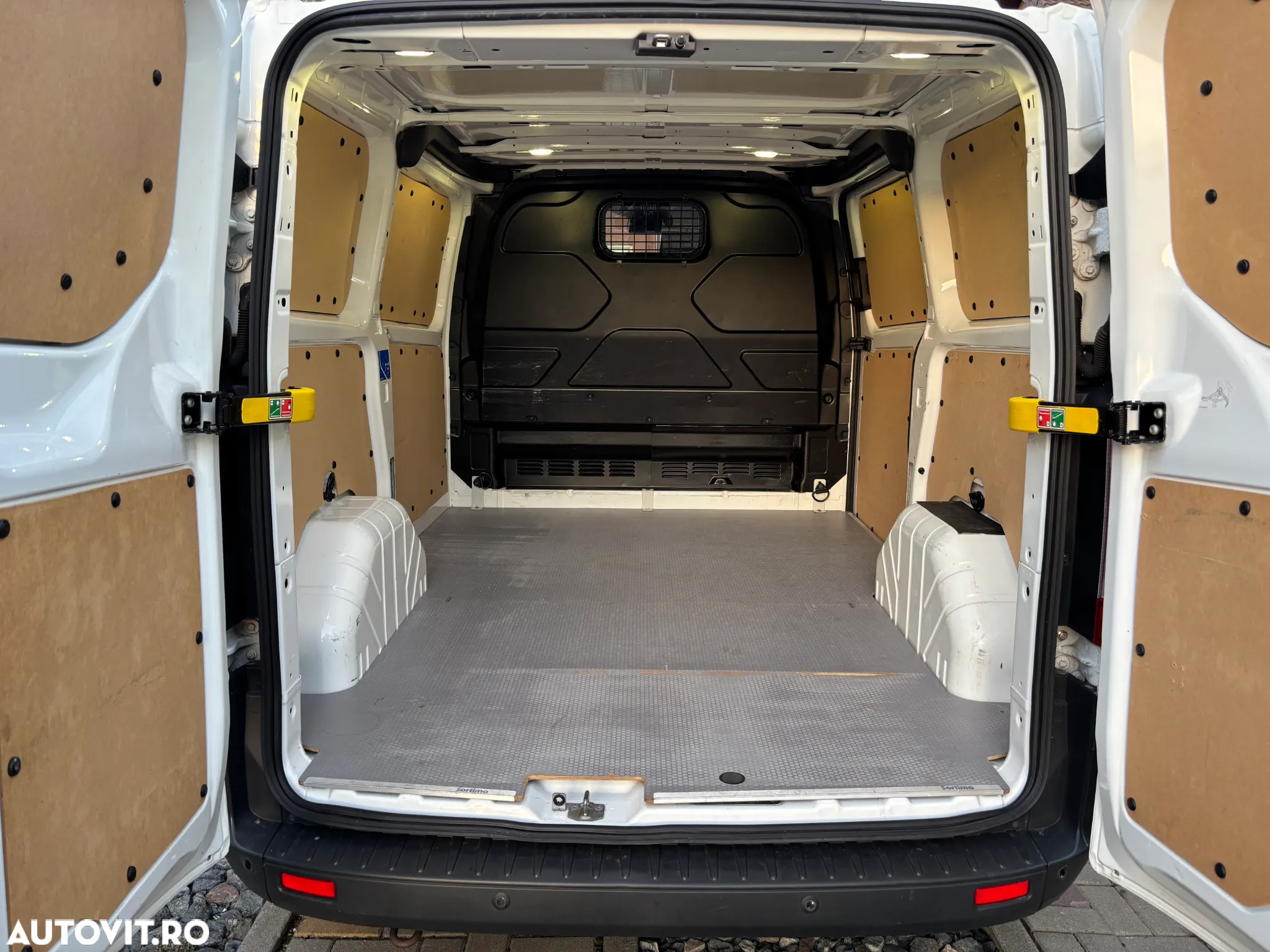 Ford Transit Custom DCIV 280 2.0 EcoBlue 130 CP L1H1 Trend - 7