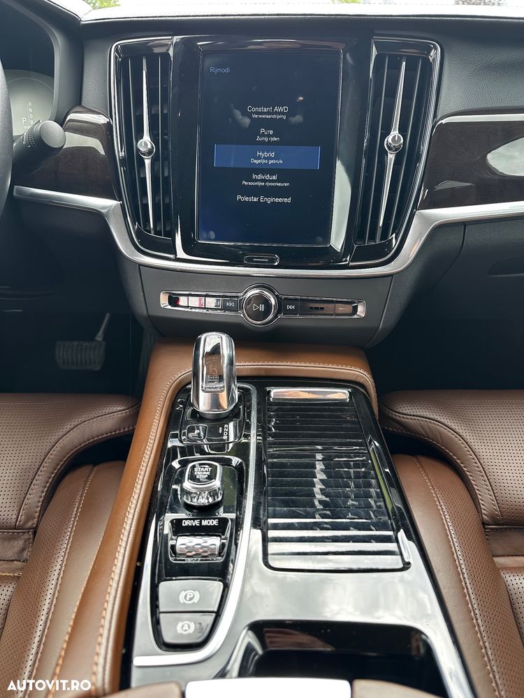 Volvo S90 T8 Recharge AWD Geartronic Inscription - 40