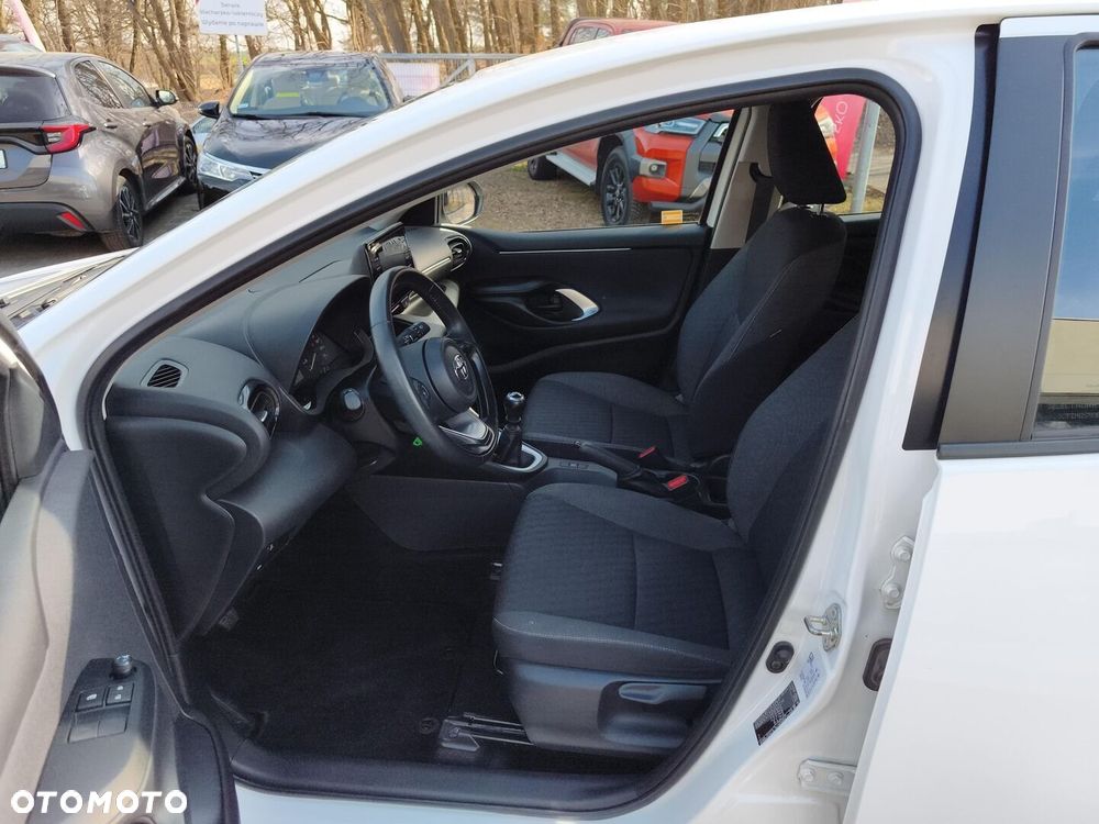 Toyota Yaris - 15