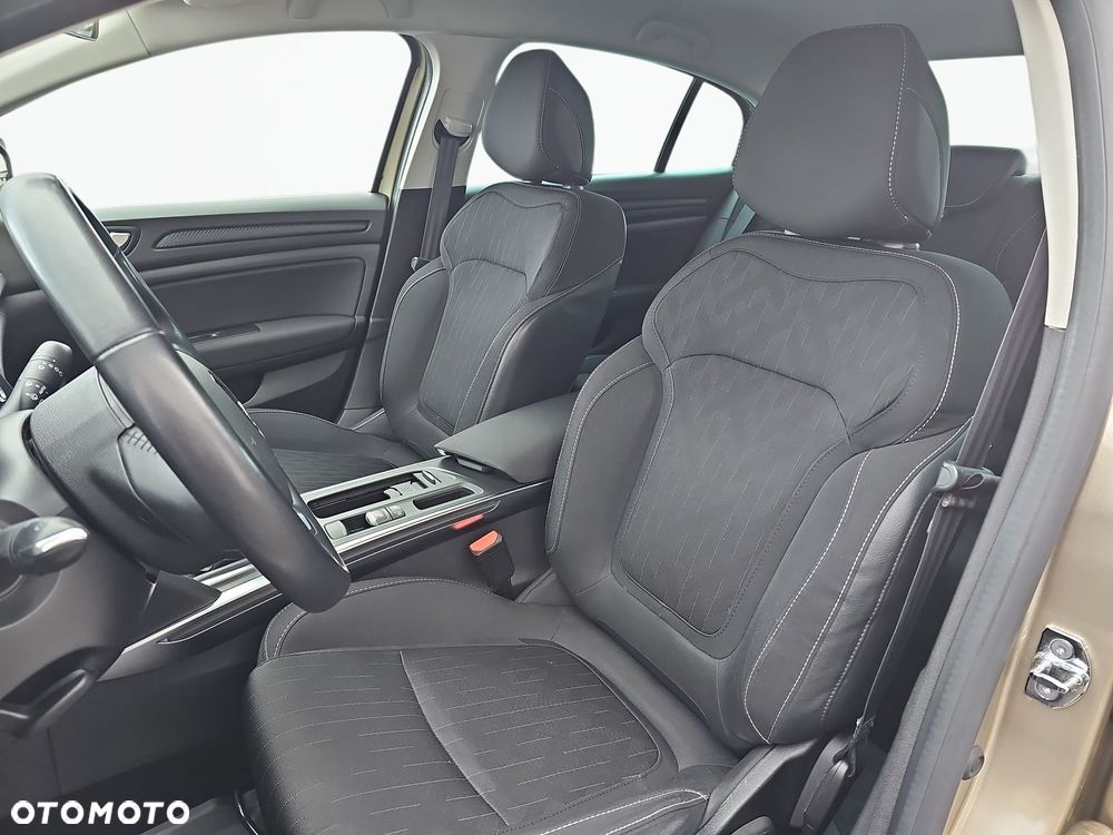 Renault Megane 1.5 Blue dCi Limited - 12