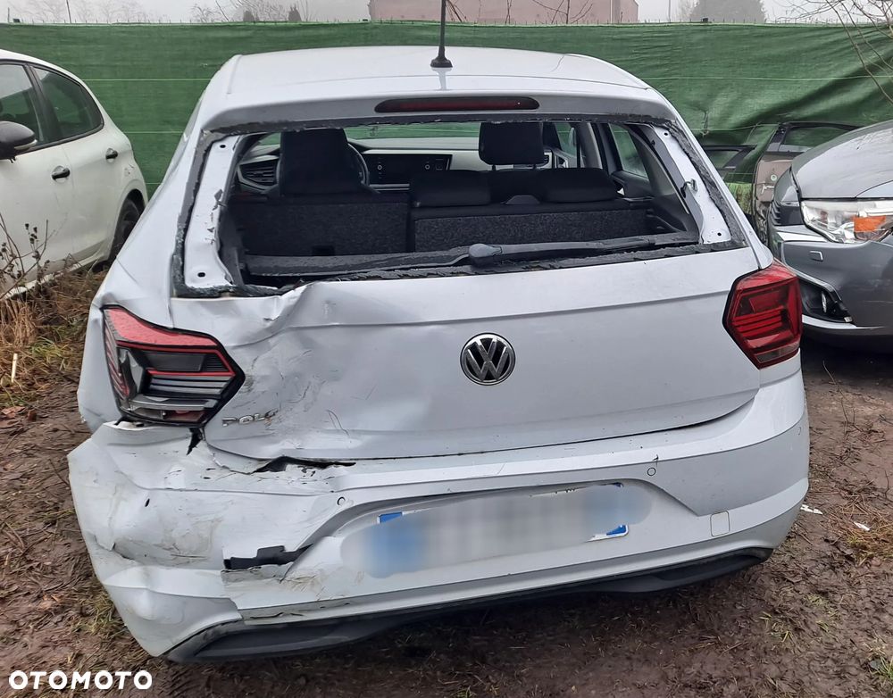 Volkswagen Polo - 8