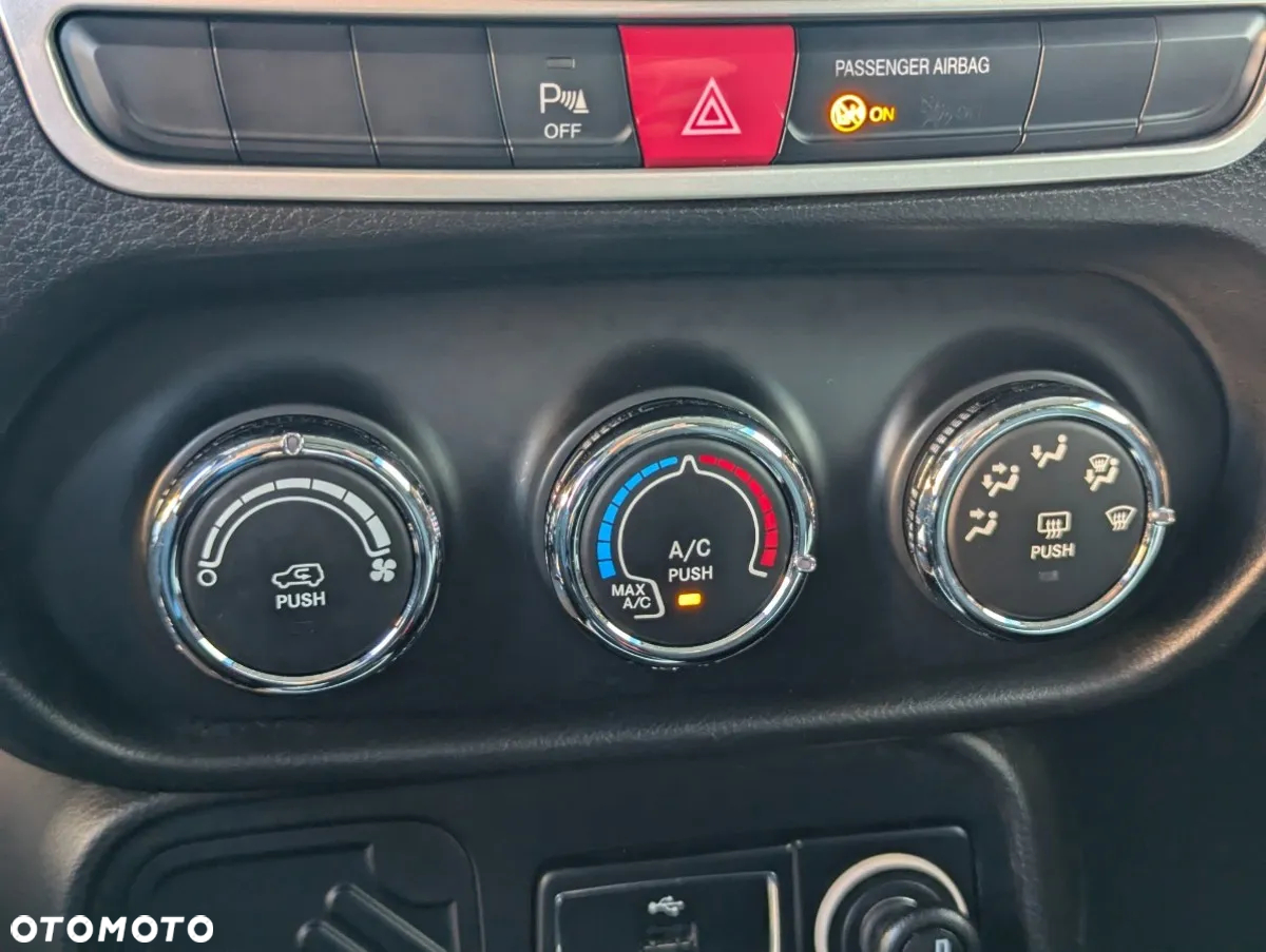 Jeep Renegade 1.4 MultiAir Longitude FWD S&S - 19