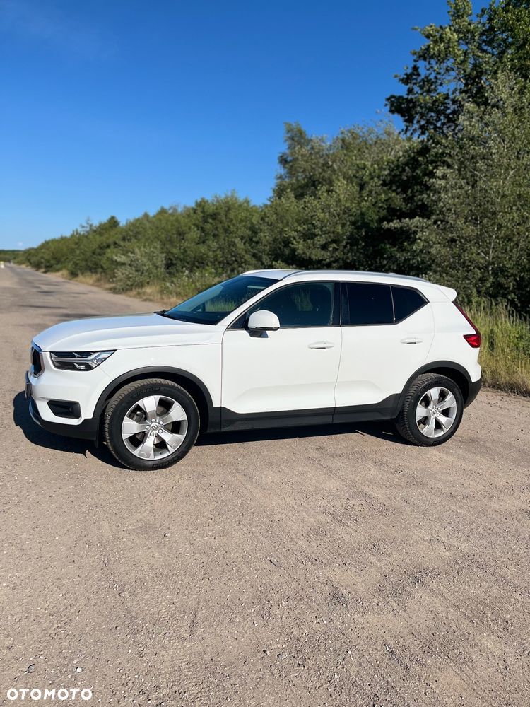 Volvo XC 40 T3 Momentum - 4