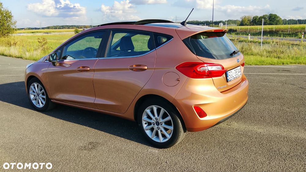 Ford Fiesta 1.0 EcoBoost S&S TITANIUM - 8