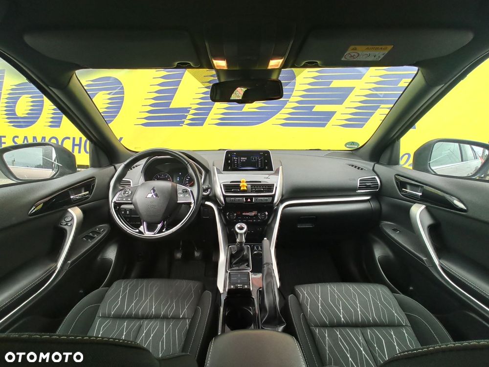 Mitsubishi Eclipse Cross - 13