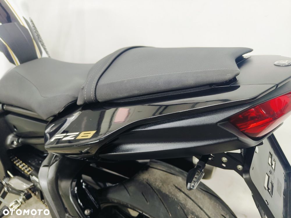 Yamaha FZ8 - 25