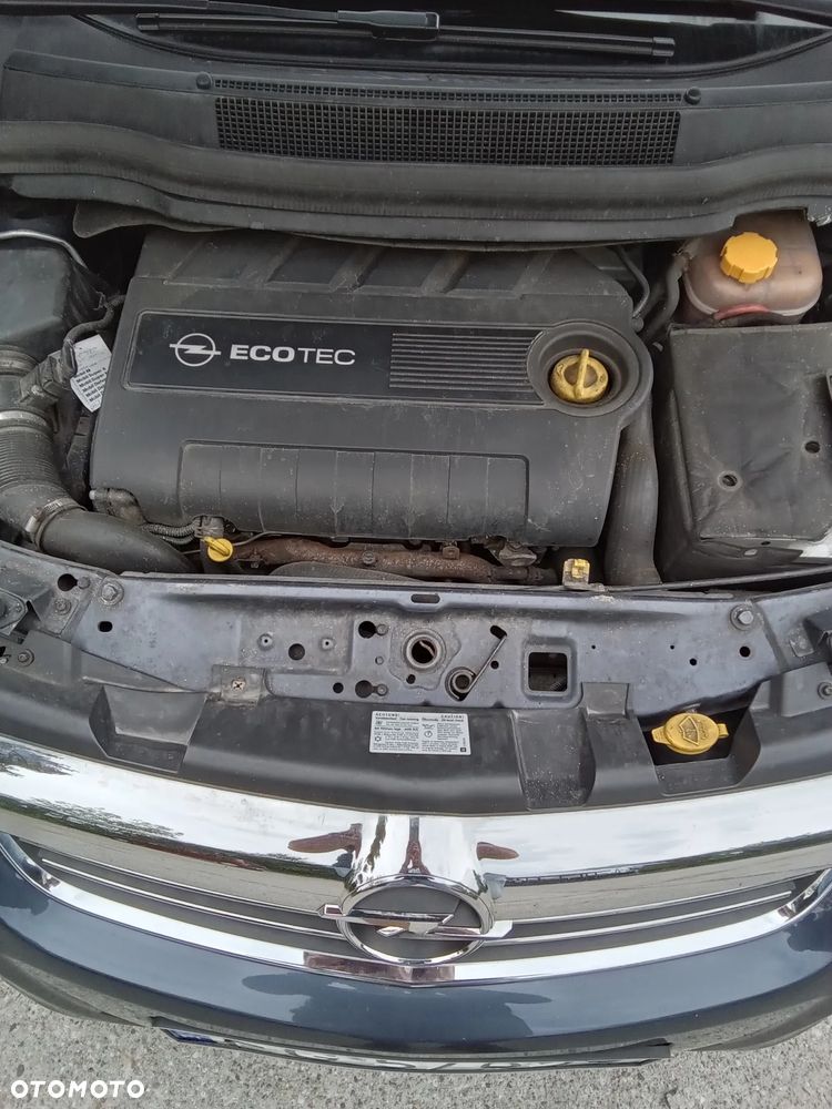 Opel Zafira 1.9 CDTI Cosmo - 8