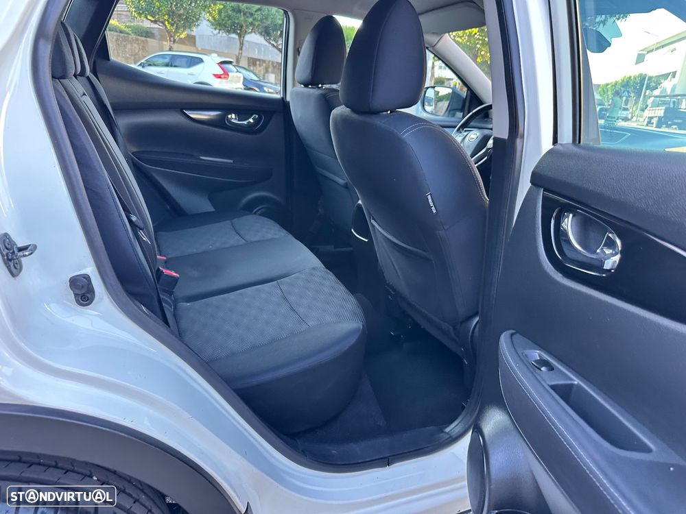 Nissan Qashqai 1.5 dCi Acenta - 33