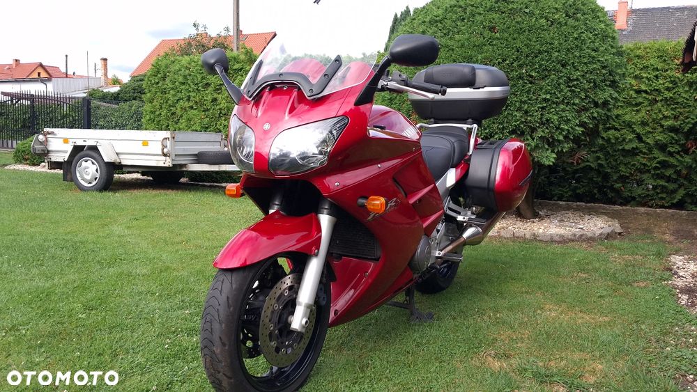Yamaha FJR - 2