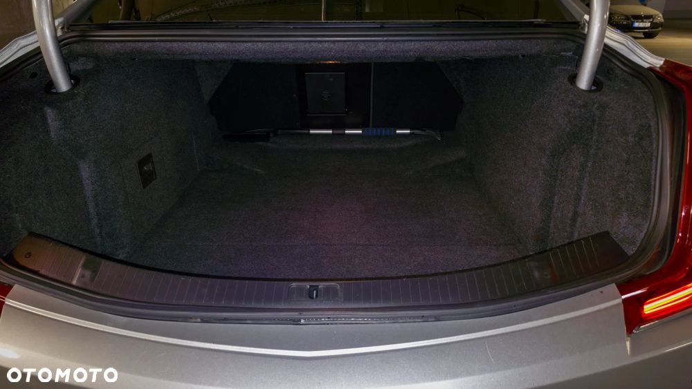 Cadillac XTS - 30