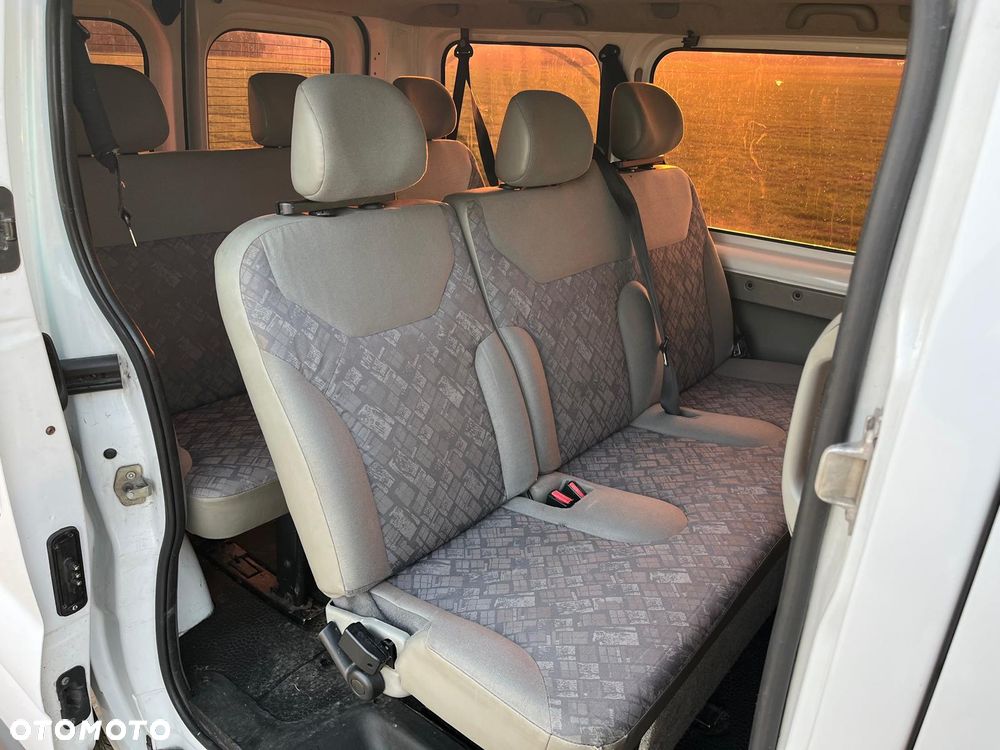 Opel Vivaro - 9