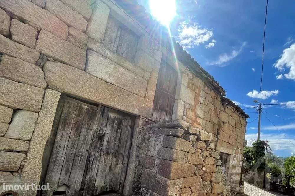 CASA EM RUINAS em Brunheda, Carrazeda de Ansiães - Grande imagem: 3/3