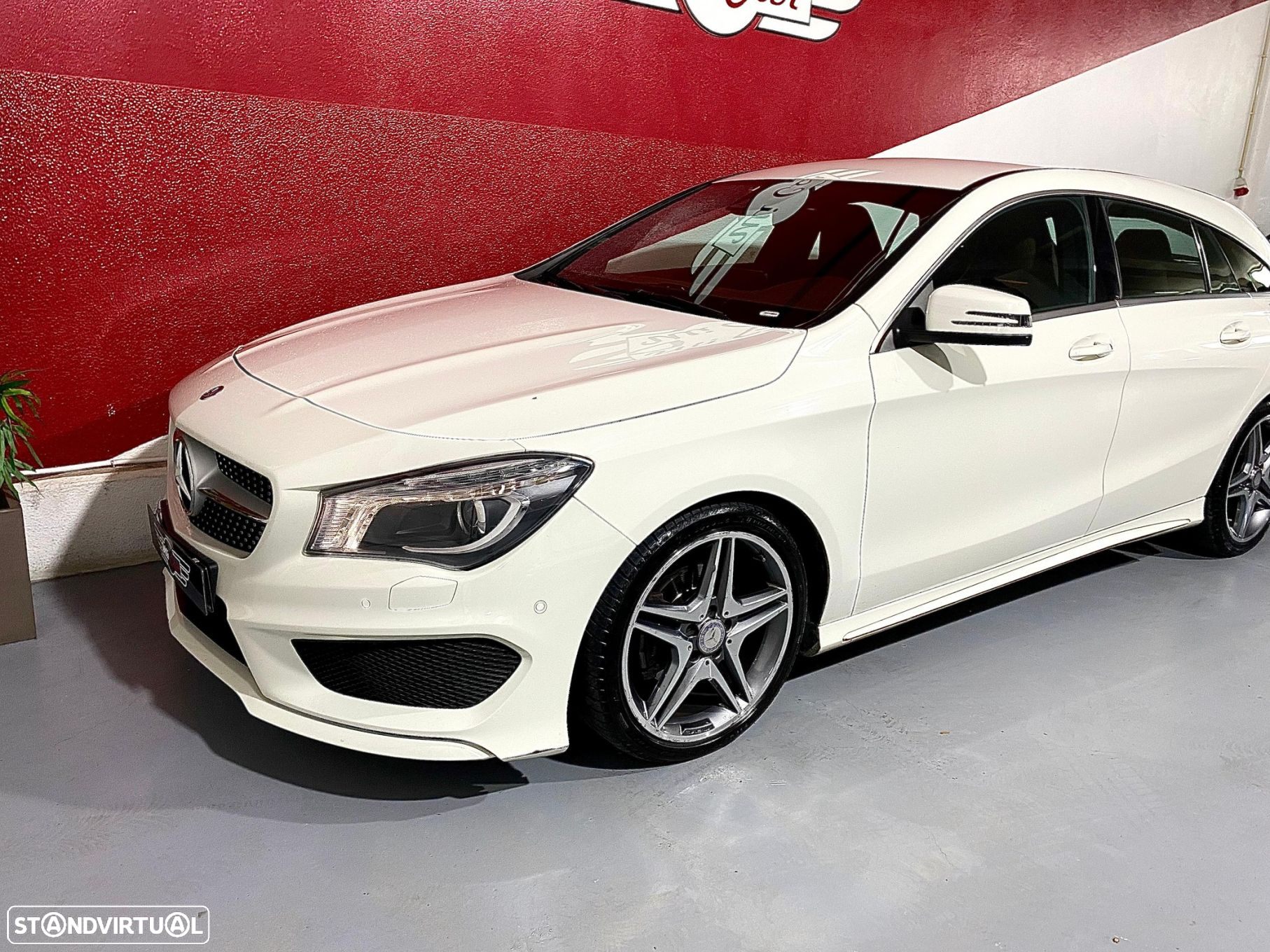 Mercedes-Benz CLA 200 - 54