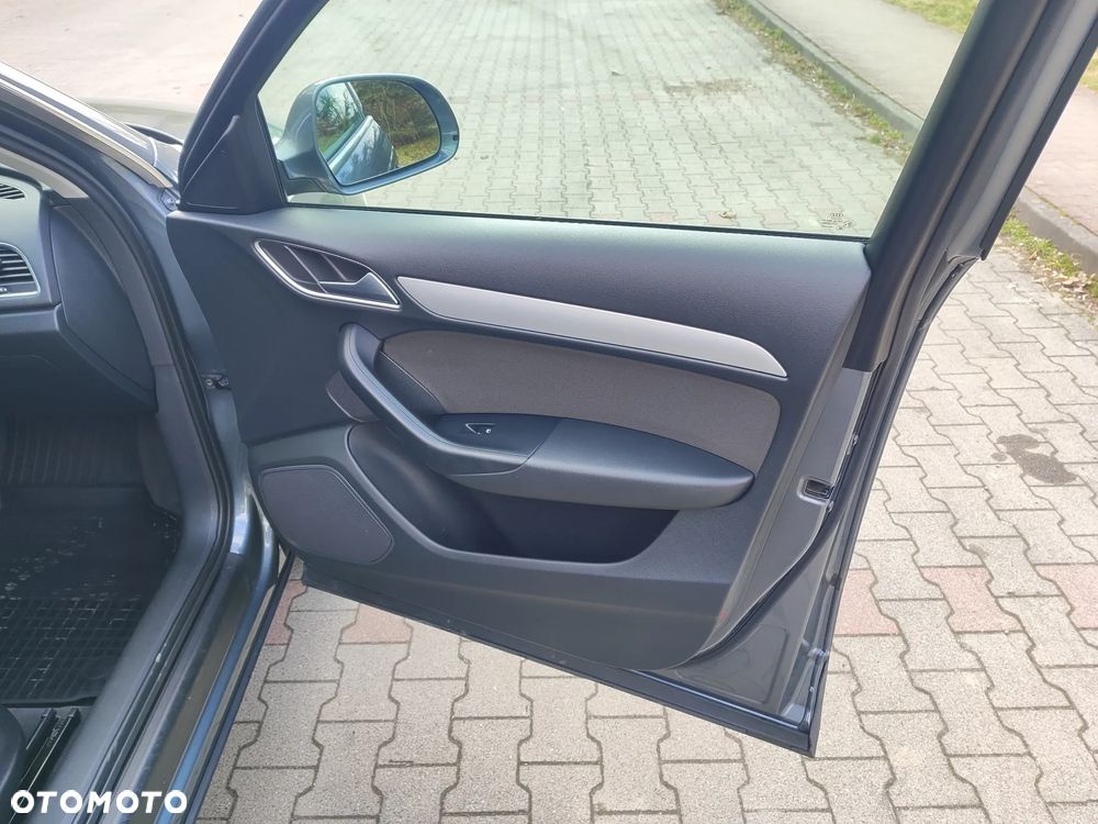 Audi Q3 35 TDI Quattro S tronic S line - 27