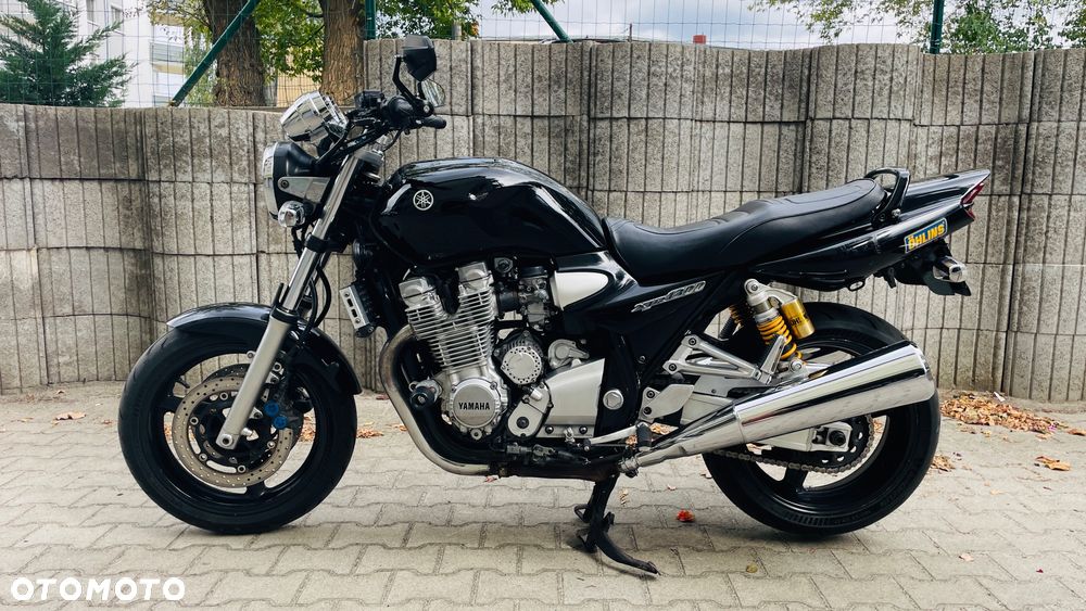 Yamaha XJR - 2