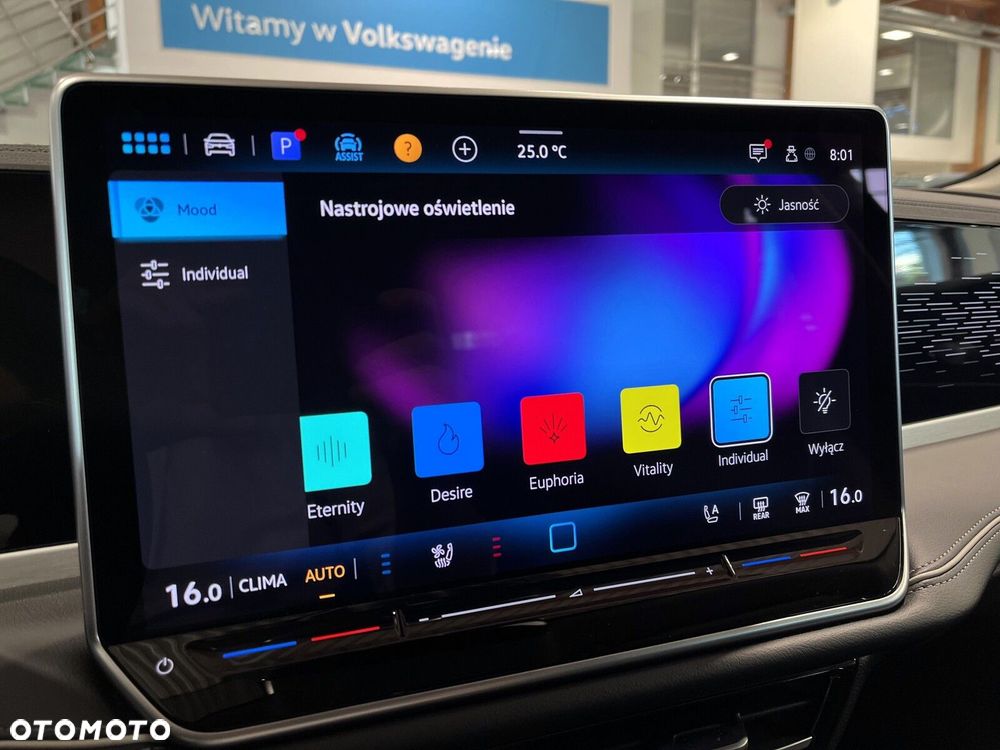 Volkswagen Passat 2.0 TDI SCR Style DSG - 26
