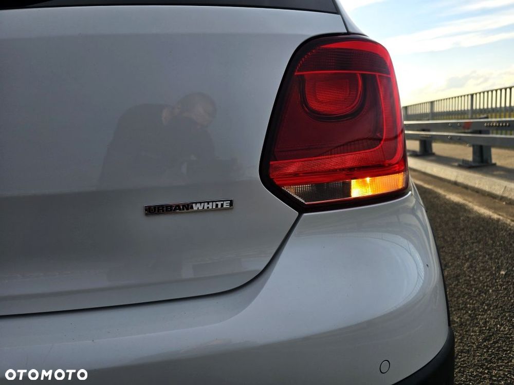 Volkswagen Polo 1.2 TSI Cross Urban White - 13
