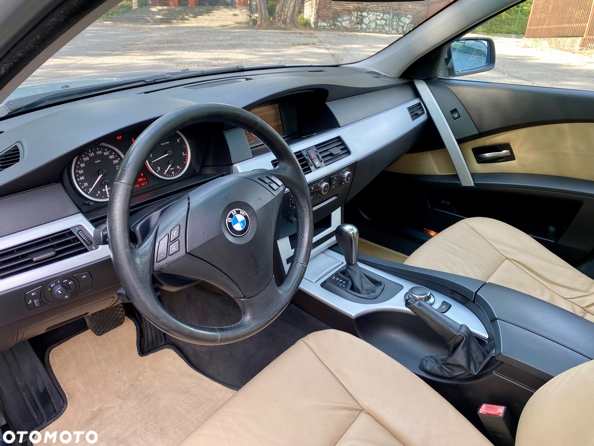 BMW Seria 5 530xd Touring - 11