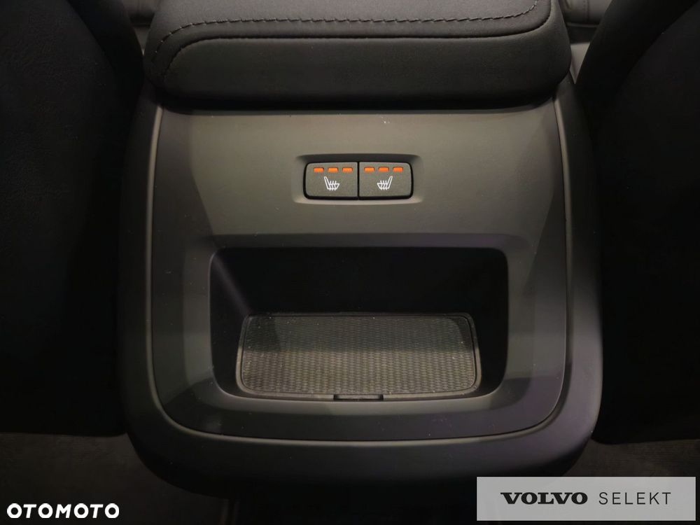 Volvo XC 60 - 30