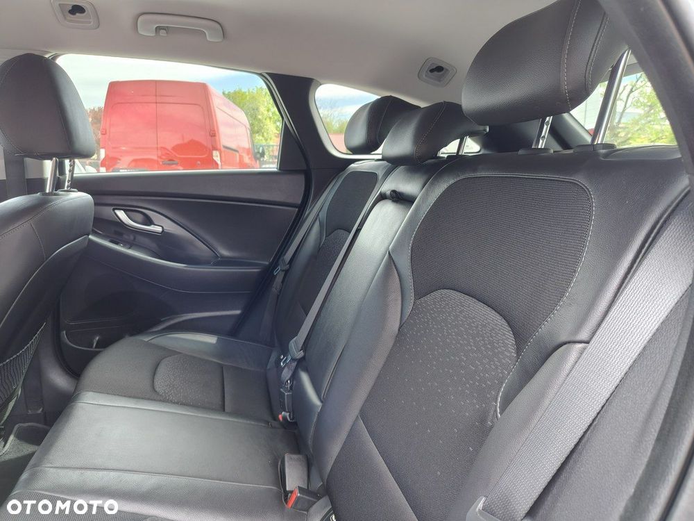 Hyundai i30 1.6 CRDI DCT Trend - 28