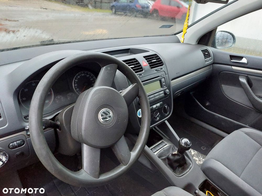 VW GOLF V na części - 11