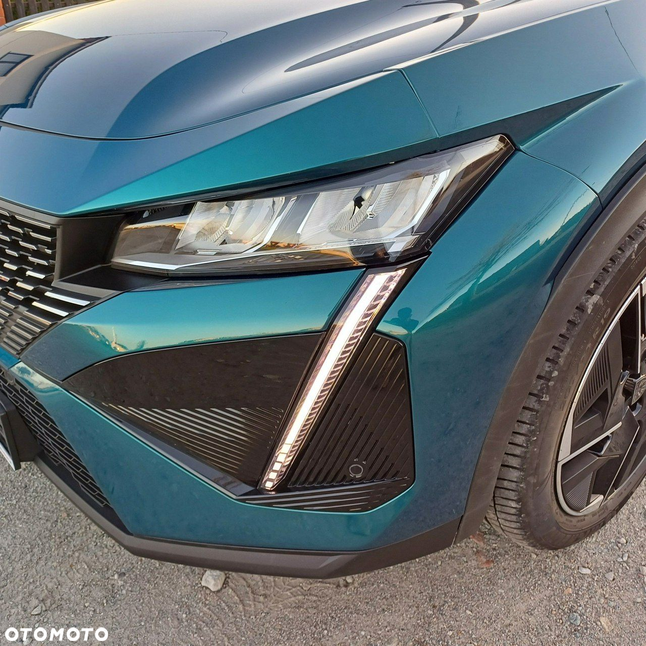 Peugeot 408 - 12
