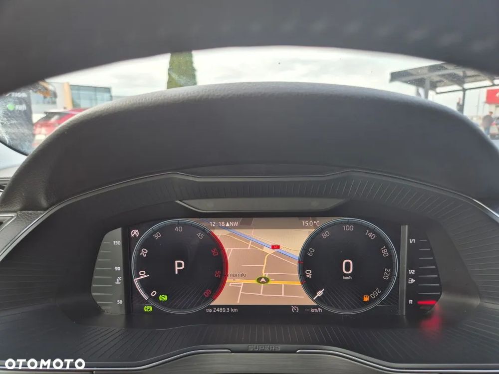 Skoda Superb 2.0 TDI SCR Style DSG - 6