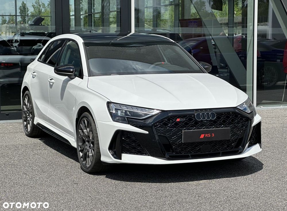 Audi RS3 Sportback - 4