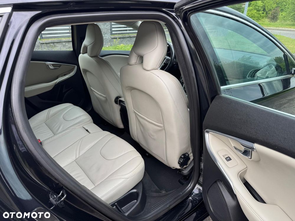 Volvo V40 D2 Summum - 15