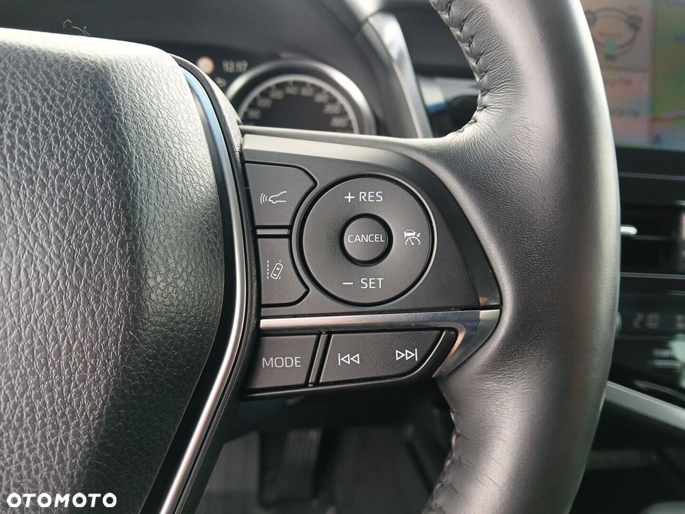 Toyota Camry 2.5 Hybrid Executive CVT - 25