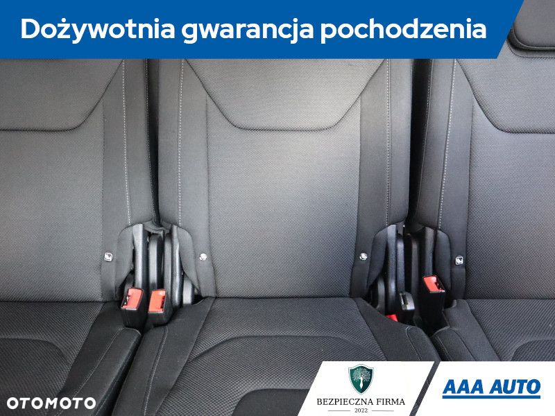 Ford S-Max - 11