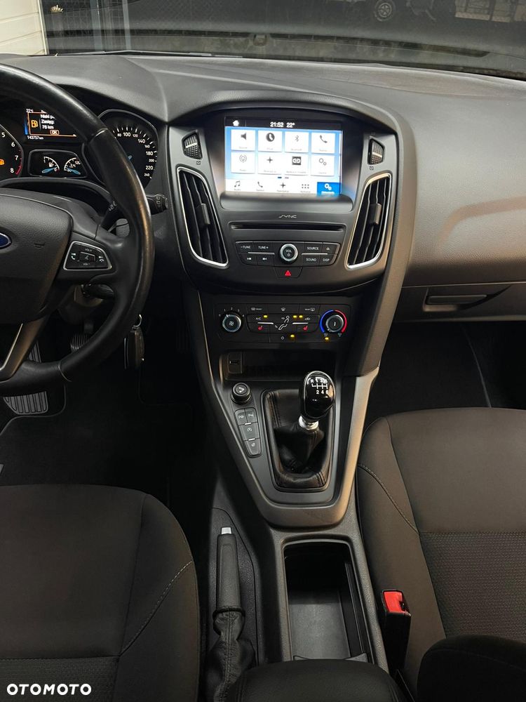 Ford Focus 1.0 EcoBoost Gold X (Trend) - 30