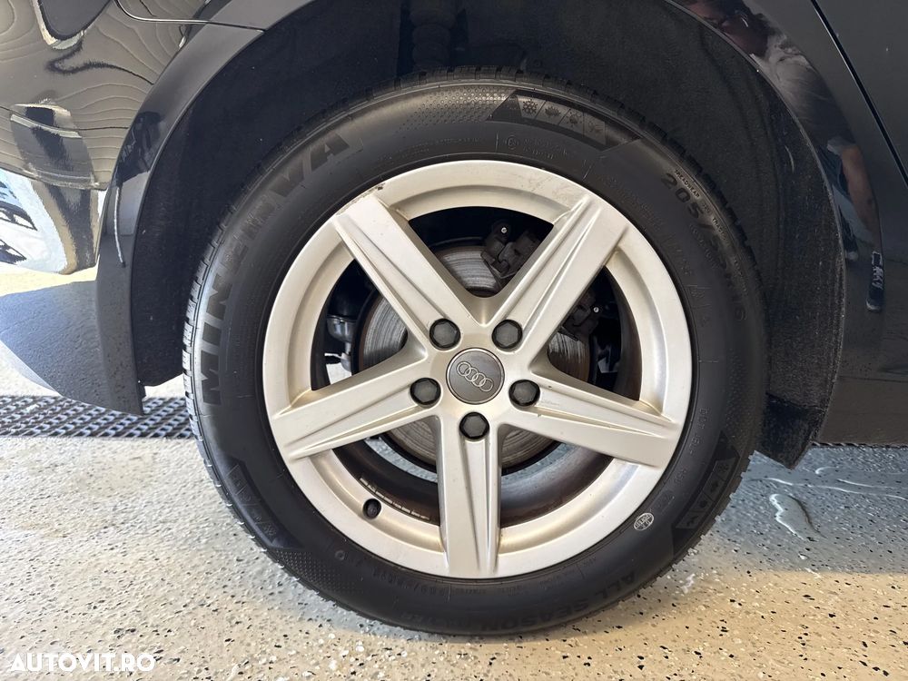 Audi A3 1.6 TDI S tronic design - 23