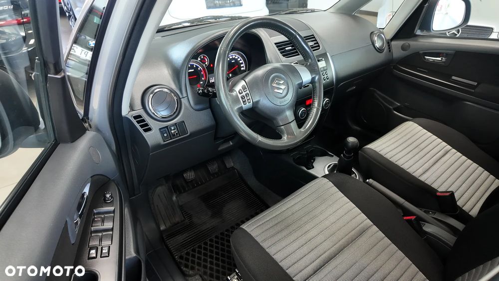 Suzuki SX4 1.6 Premium - 12